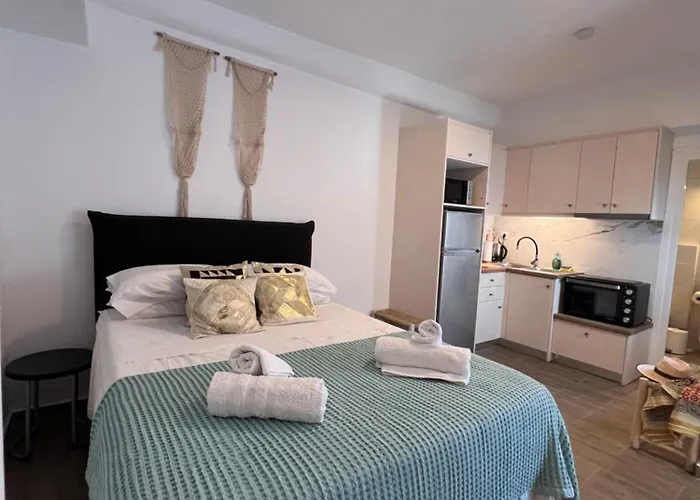 Demis Mykonos Stay 2